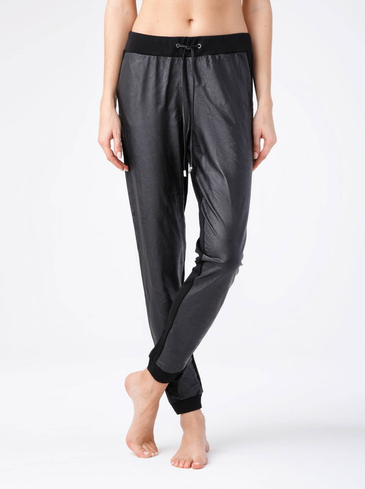 pantaloni-subtiri-din-vascoza-si-piele-ecologica-miria-1-4