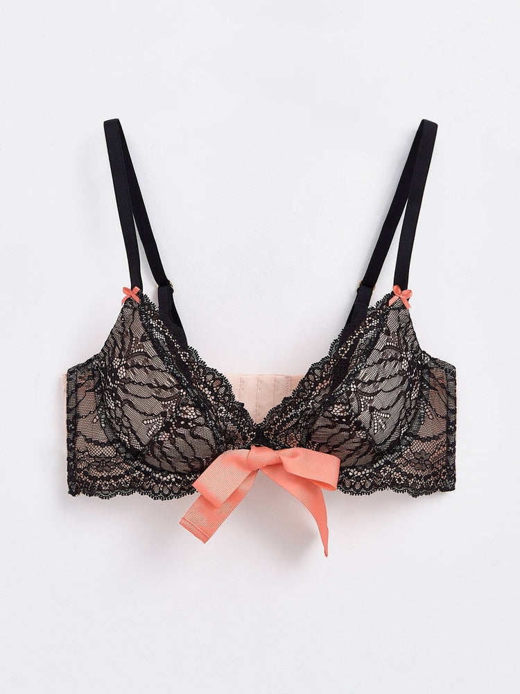 conte-sutien-cu-decolteu-adanc-deschis-taboo-tb5105-1-0