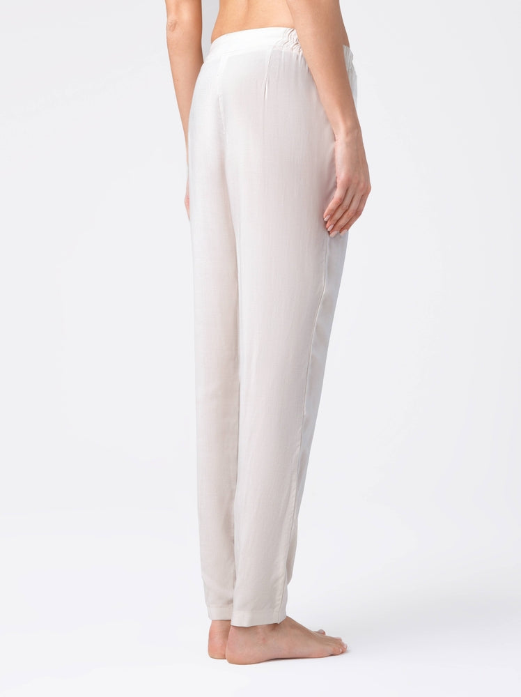 pantaloni-subtiri-cu-croiala-lejera-montana-1-3